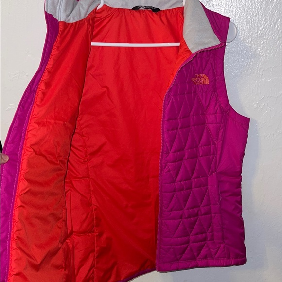 The North Face Women’s Insulated Quilted Vest | Pink | Size M - Picture 7 of 13